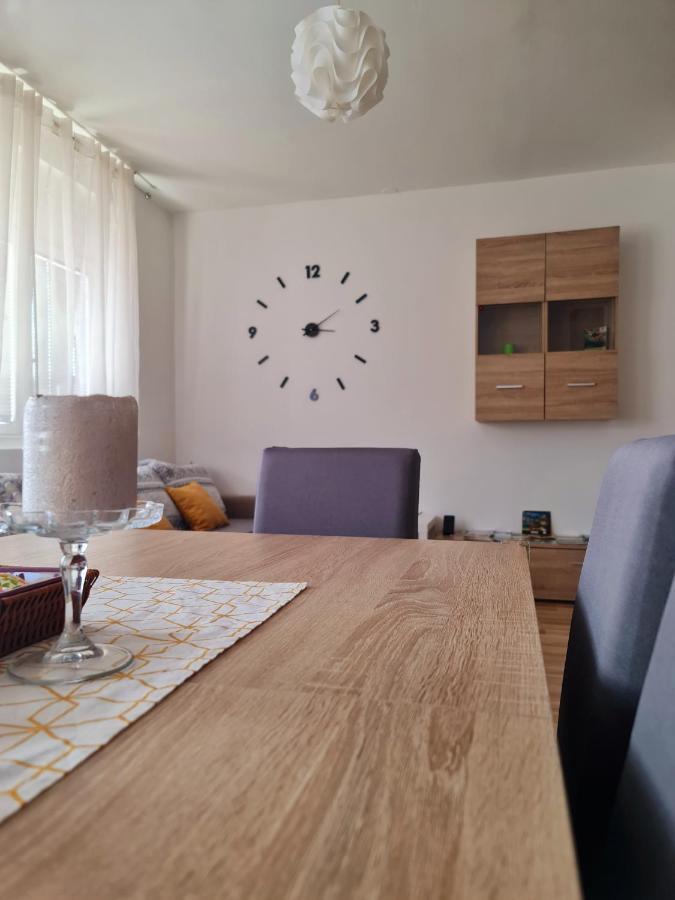 Apartment Pemper - Self Check In And Check Out Otočac Zewnętrze zdjęcie
