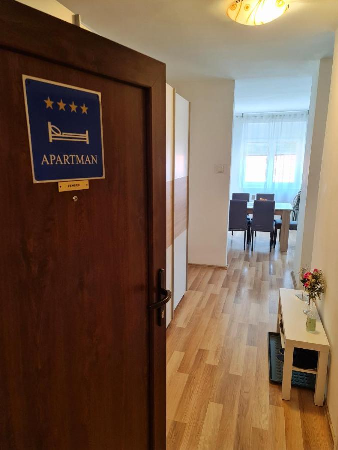 Apartment Pemper - Self Check In And Check Out Otočac Zewnętrze zdjęcie
