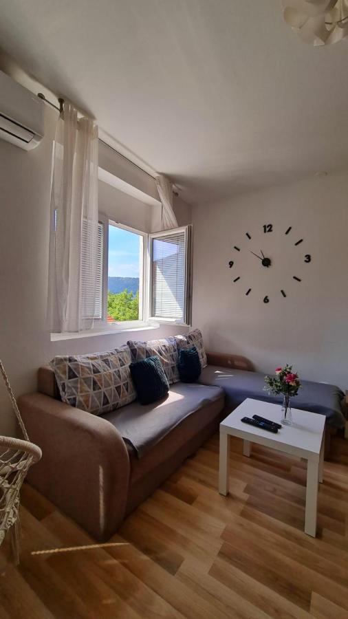 Apartment Pemper - Self Check In And Check Out Otočac Zewnętrze zdjęcie