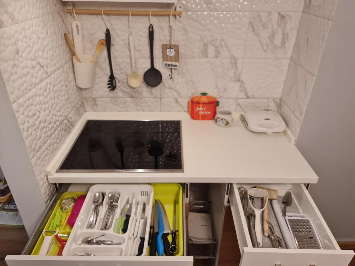 Apartment Pemper - Self Check In And Check Out Otočac Zewnętrze zdjęcie