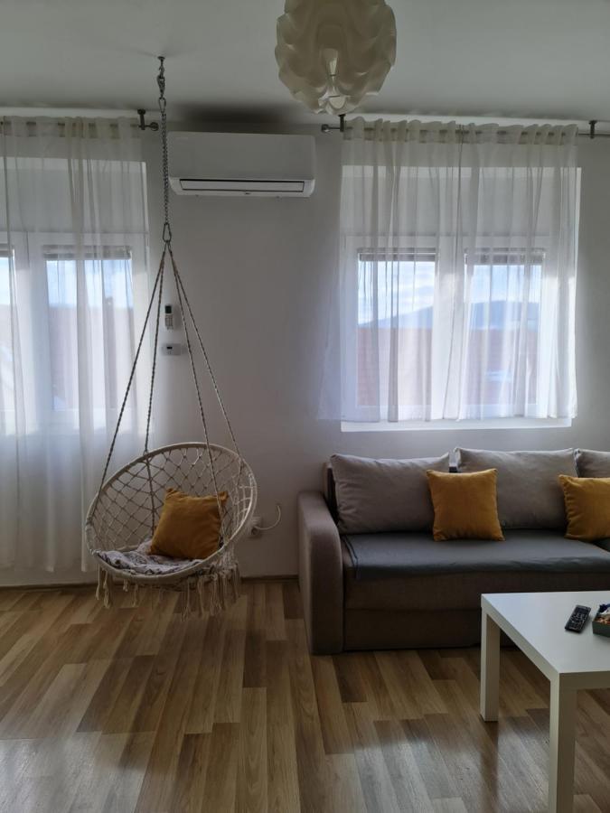 Apartment Pemper - Self Check In And Check Out Otočac Zewnętrze zdjęcie