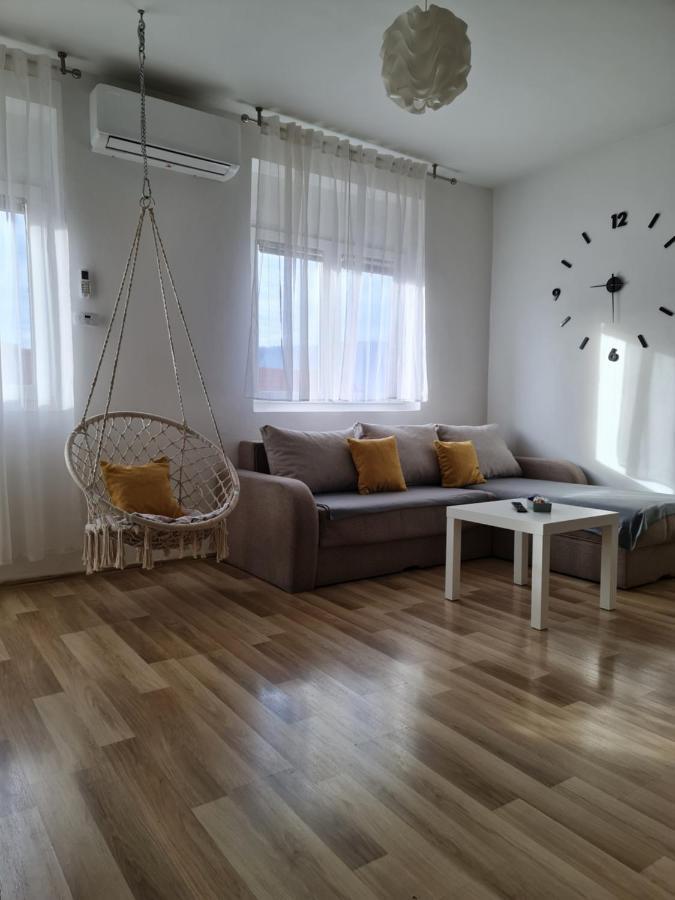 Apartment Pemper - Self Check In And Check Out Otočac Zewnętrze zdjęcie